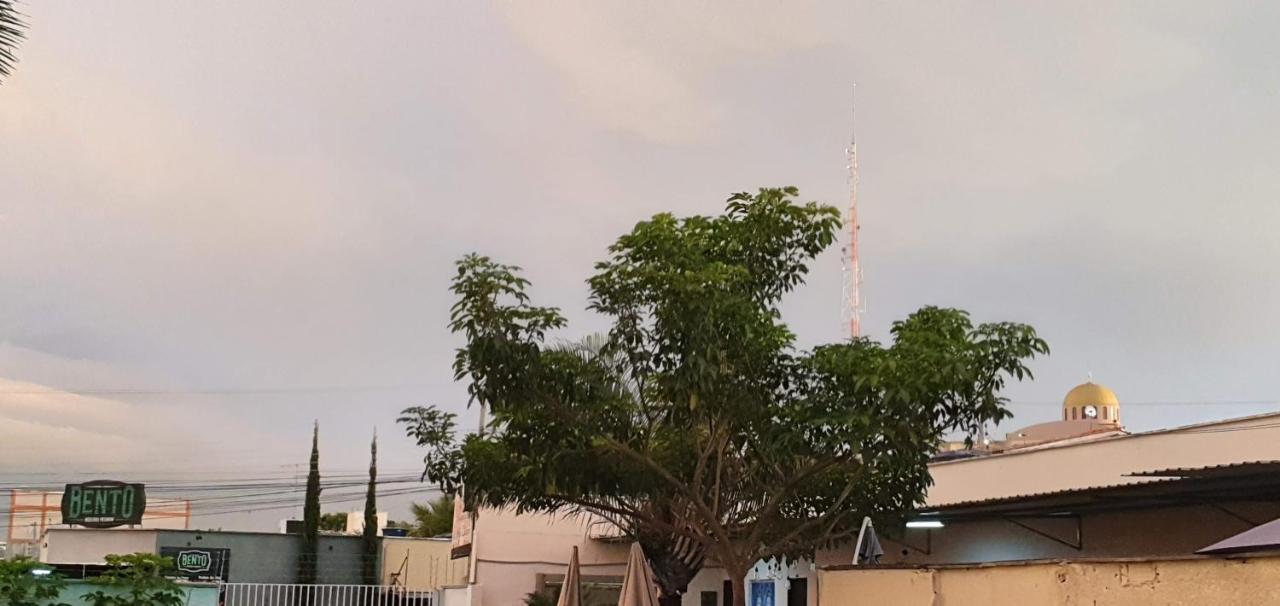 Pousada Romeiros Do Pai Eterno - Santuario Basilica De Trindade ترينيداد المظهر الخارجي الصورة